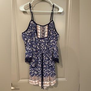 Flowy off the shoulder navy romper, size large, Xhilaration brand